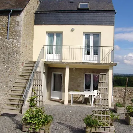 Familial Avec Piscine A 54 M² *